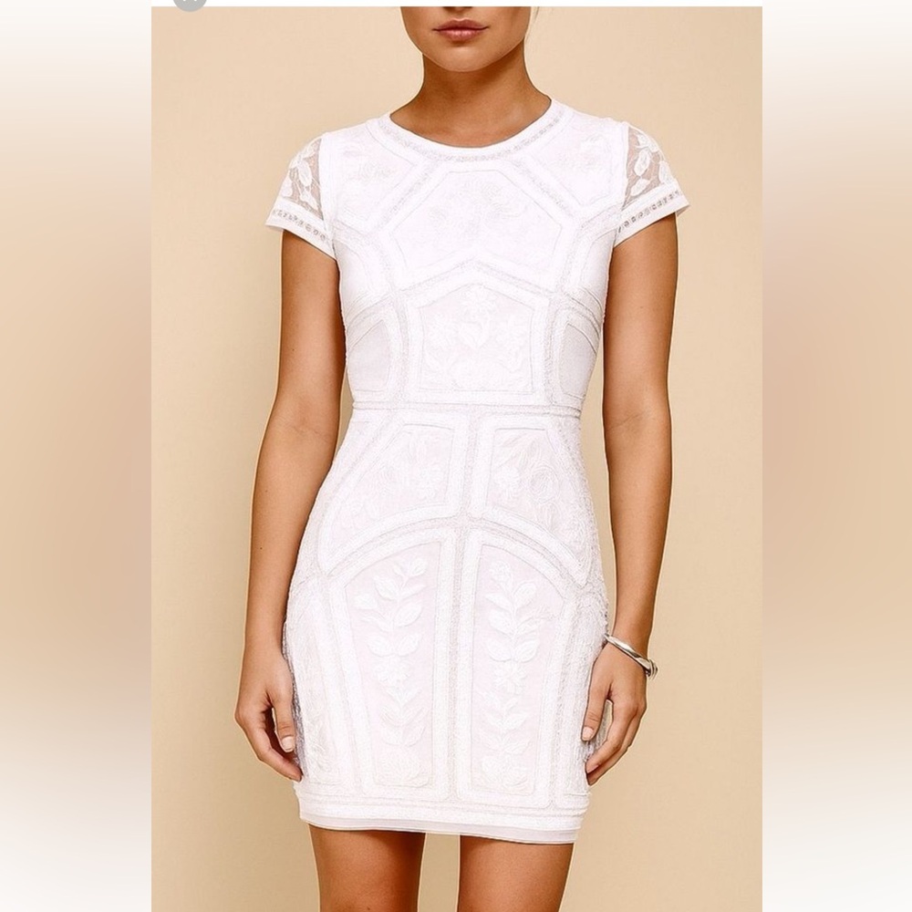 Lulu's spread your shine NWT White Lace Mini body con Dress bridal